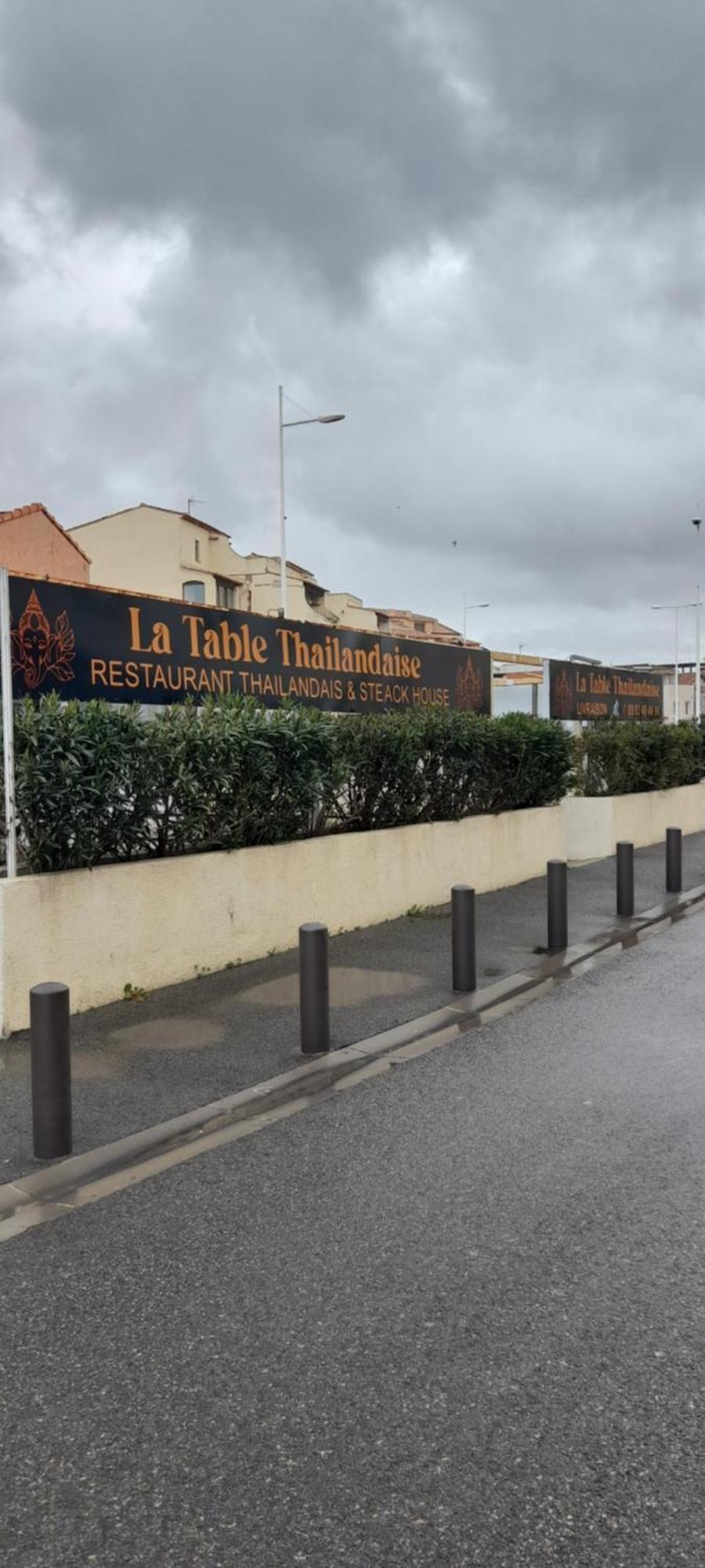 Hotel Restaurant Calypso, à 10 m de la plage Fos-sur-Mer Exterior foto