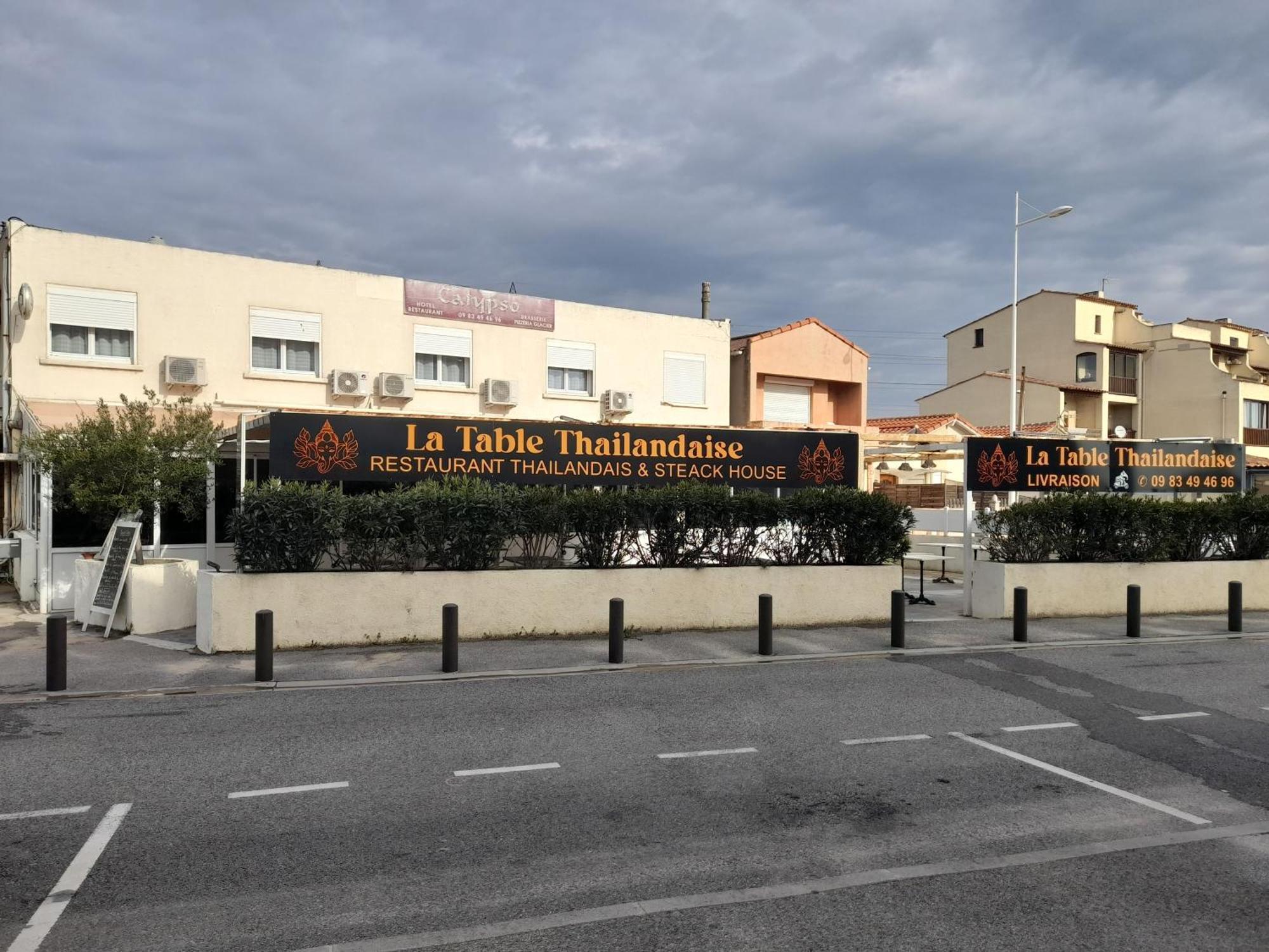 Hotel Restaurant Calypso, à 10 m de la plage Fos-sur-Mer Exterior foto