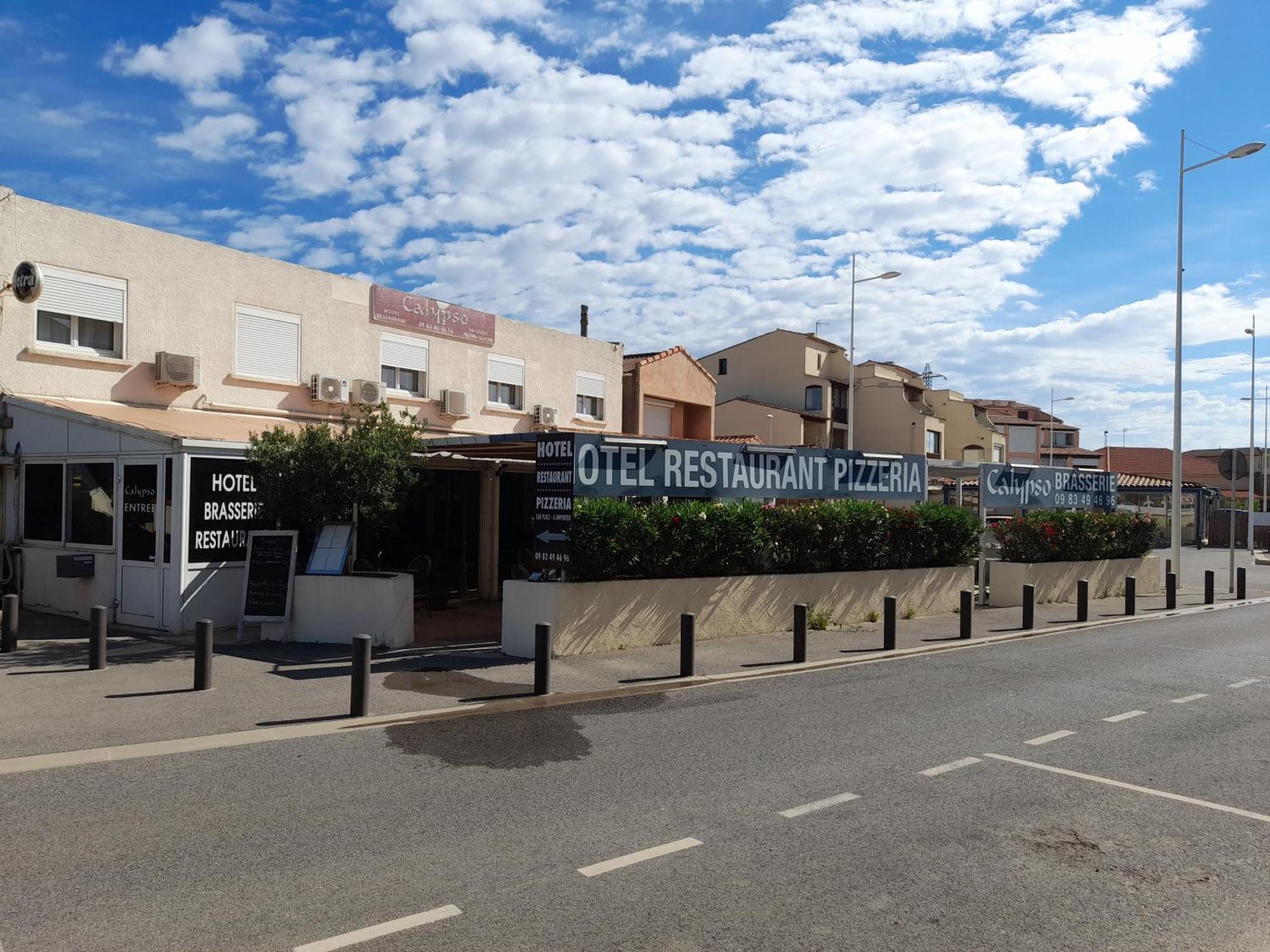 Hotel Restaurant Calypso, à 10 m de la plage Fos-sur-Mer Exterior foto